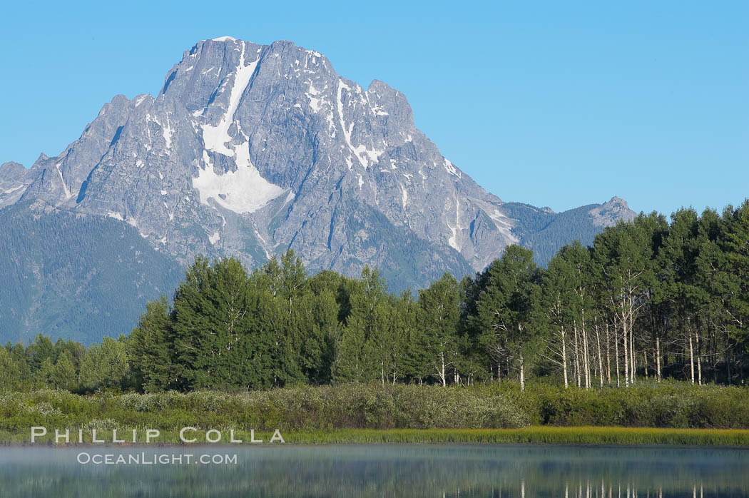 Mount Moran rises above the Snake River at Oxbow Bend. Grand Teton National Park, Wyoming, USA, natural history stock photograph, photo id 13025