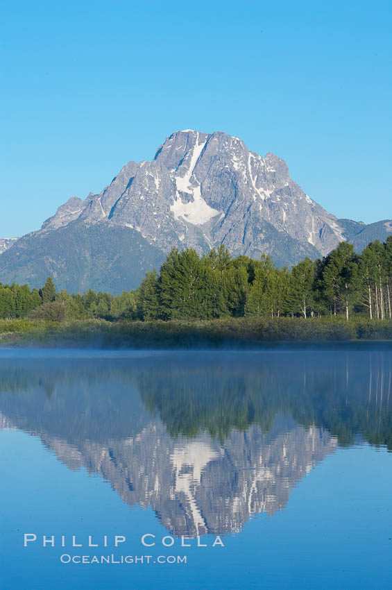 Mount Moran rises above the Snake River at Oxbow Bend. Grand Teton National Park, Wyoming, USA, natural history stock photograph, photo id 13033