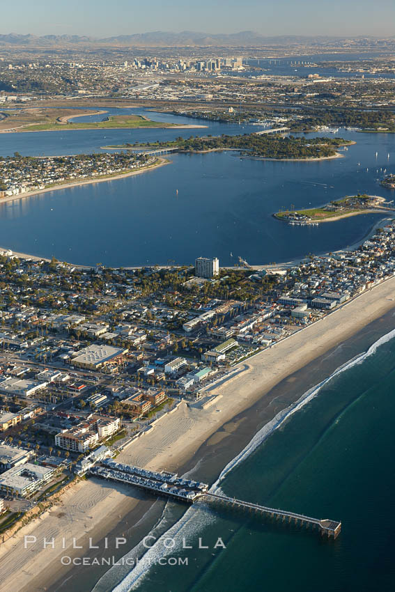 Pacific Beach, Crystal Pier and Mission Bay, looking south.  Downtown San Diego is seen in the distance. California, USA, natural history stock photograph, photo id 22322