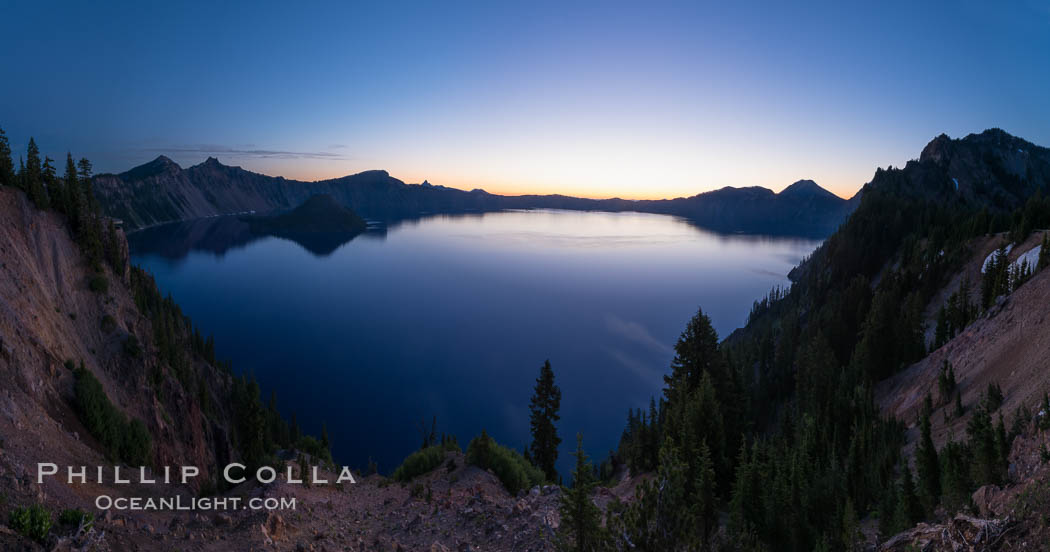 Panoramic picture of Crater Lake at dawn, sunrise, morning, panorama of Crater Lake National Park. Oregon, USA, natural history stock photograph, photo id 28631