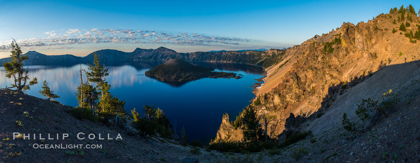 Panoramic picture of Crater Lake at dawn, sunrise, morning, panorama of Crater Lake National Park. Oregon, USA, natural history stock photograph, photo id 28665