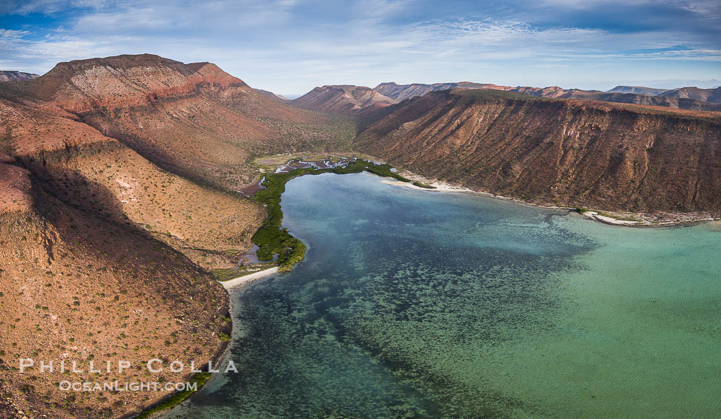 Playa Gallina and arroyo on Isla Espiritu Santo, Sea of Cortez, Aerial Photo., natural history stock photograph, photo id 32469
