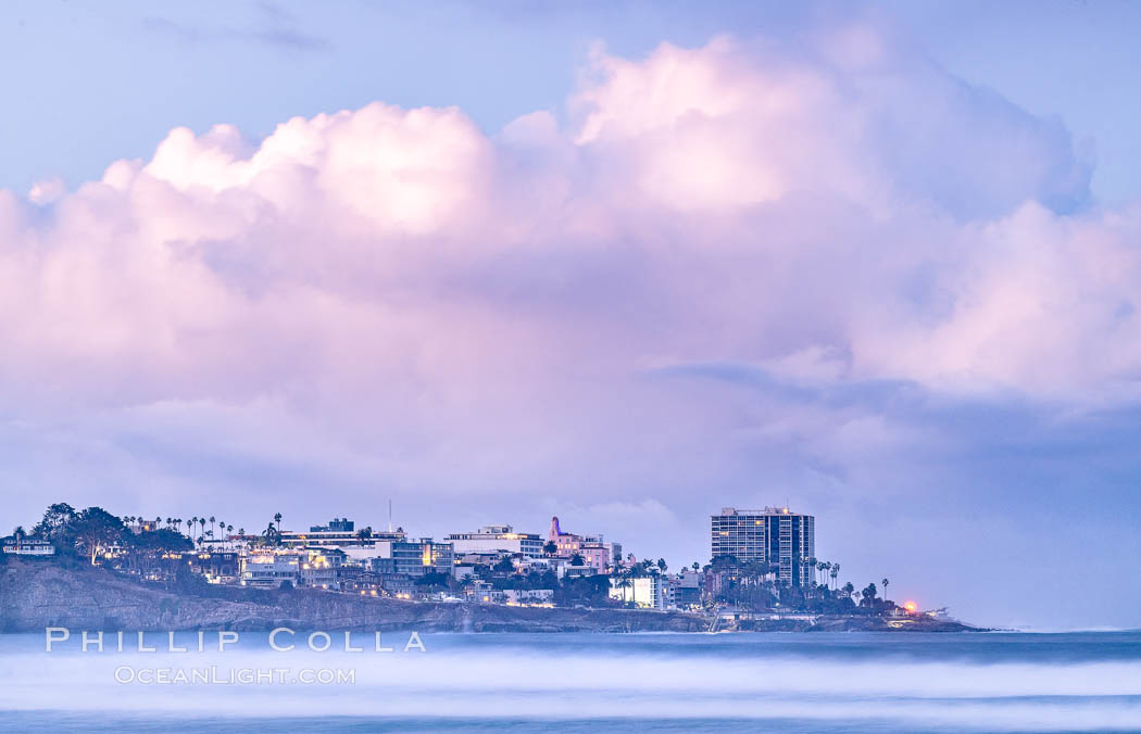 Point La Jolla viewed from Scripps Institution of Oceanography, big waves at sunrise