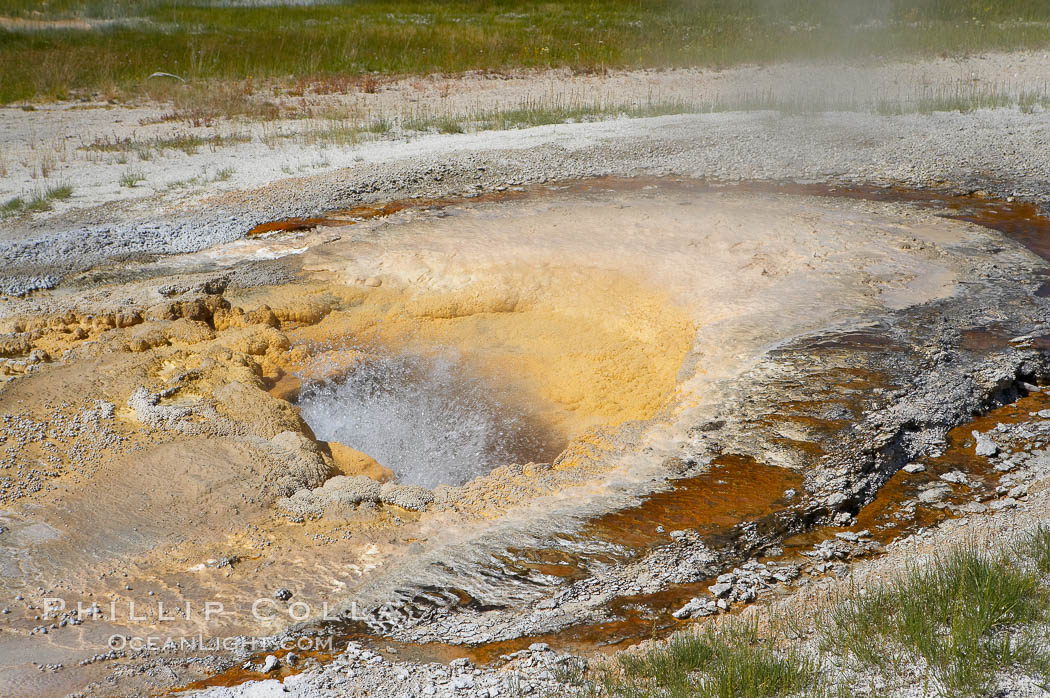 Pump Geyser. Upper Geyser Basin, Yellowstone National Park, Wyoming, USA, natural history stock photograph, photo id 13411