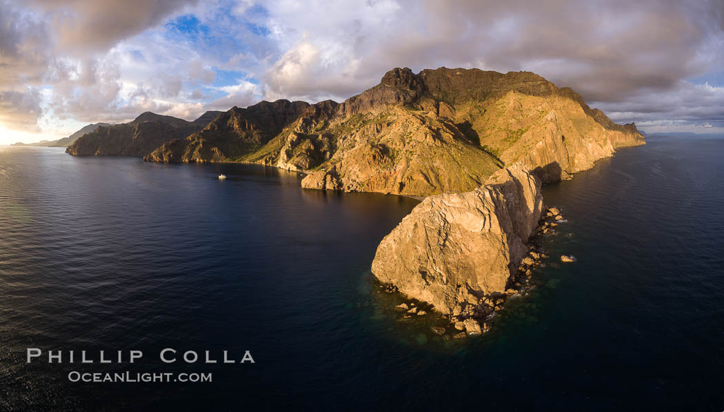 Punta Alta and La Cueva, Baja California, Sea of Cortez, aerial photograph. Mexico, natural history stock photograph, photo id 32434