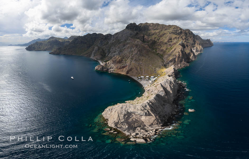 Punta Alta and La Cueva, Baja California, Sea of Cortez, aerial photograph. Mexico, natural history stock photograph, photo id 32437