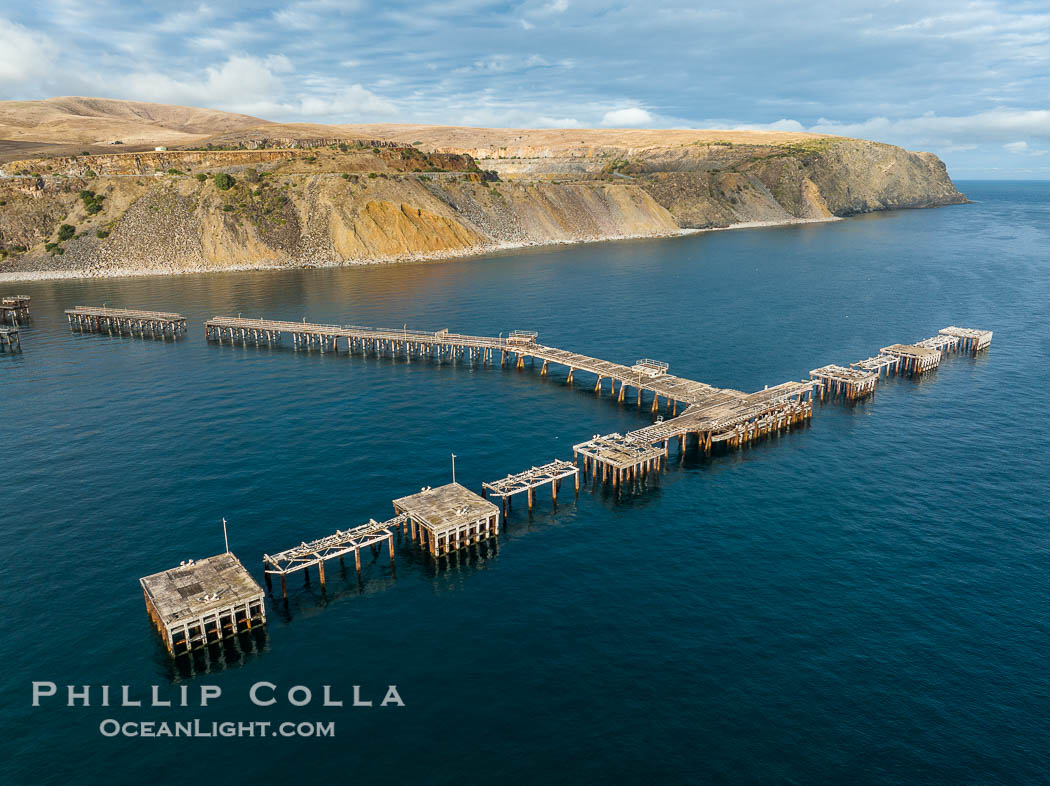 Rapid Bay Jetty Aerial Photo, South Australia.  The now-derelict jetty (wharf, pier) at Rapid Bay is famous for great SCUBA diving, including opportunities to see leafy sea dragons., natural history stock photograph, photo id 39236