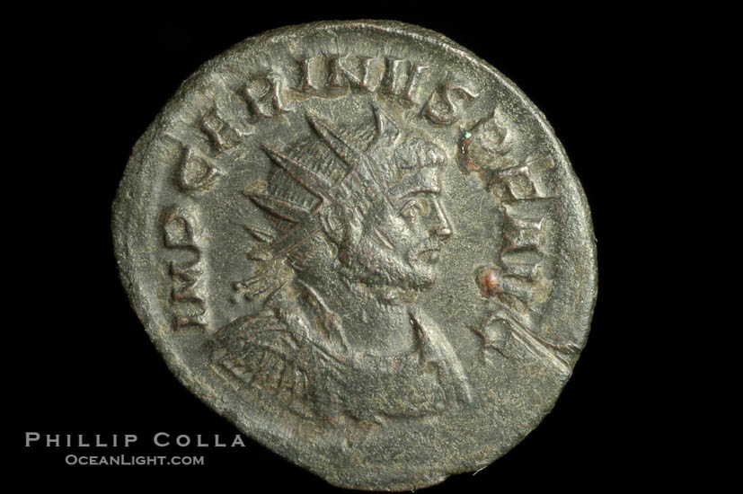 Roman emperor Carinus (283-284 A.D.), depicted on ancient Roman coin (bronze, denom/type: Antoninianus) (Antoninianus 23mm; F 15. S 3464. Obverse: IMP CARINVS P F AVG. Reverse: FELICIT PVBLICA.)., natural history stock photograph, photo id 06646