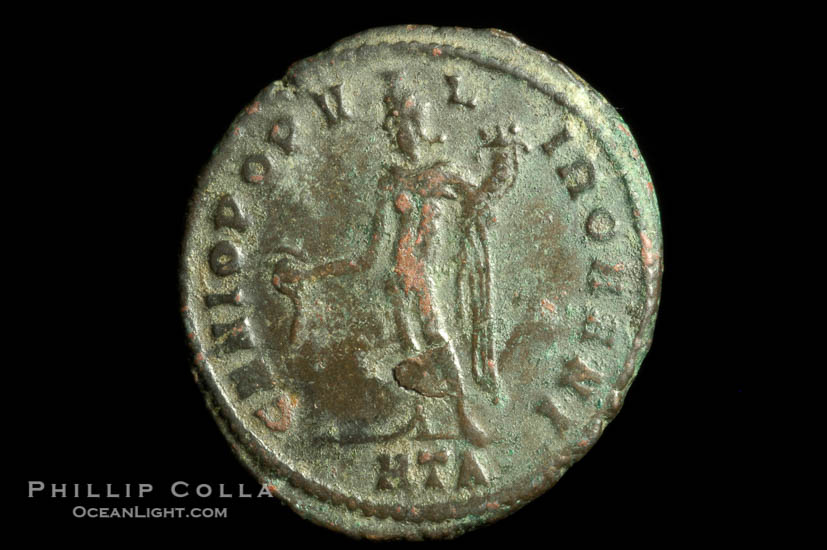 Roman emperor Diocletian (285-305 A.D.), depicted on ancient Roman coin (bronze, denom/type: Follis) (Follis, VF, 30mm, Sear 3533 var.. Obverse: IMP C C VAL DIOCLETIANVS P F AVG. Reverse: GENIO POPVLI ROMANI HTA exergue.)., natural history stock photograph, photo id 06833
