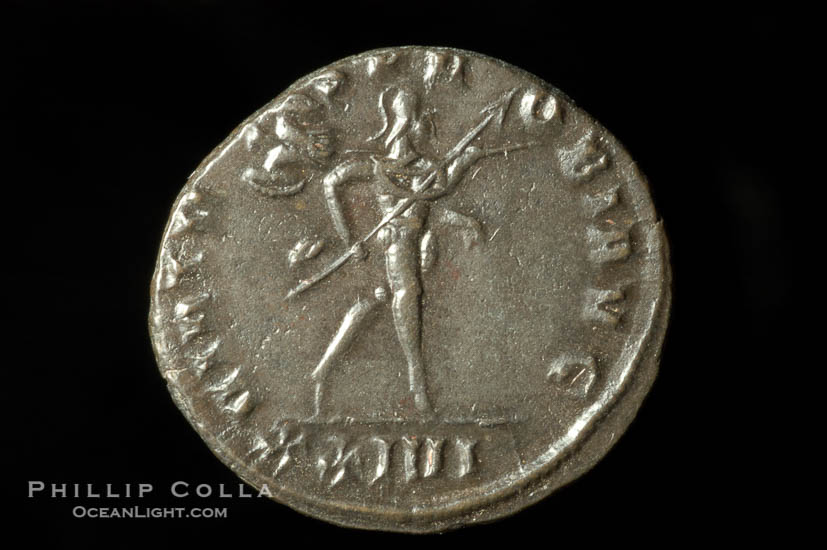 Roman emperor Probus (276-282 A.D.), depicted on ancient Roman coin (bronze, denom/type: Antoninianus) (Antoninianus, EF+, VanMeter 59 var, RIC 821. Obverse: IMP C M AVR PROBVS P F AVG. Reverse: VIRTVS PROBI AVG, XXIVI exergue.)., natural history stock photograph, photo id 06641