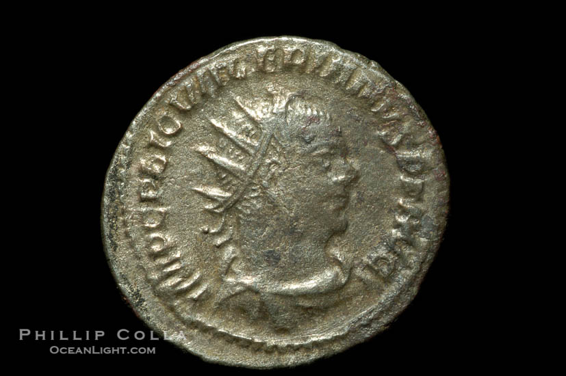 Roman emperor Valerian I (253-260 A.D.), depicted on ancient Roman coin (billion, denom/type: Antoninianus) (Antoninianus, VF+. Obverse: IMP C P LIC VALERIANVS PF AVG. Reverse: RESTITVT ORIENTIS)., natural history stock photograph, photo id 06612