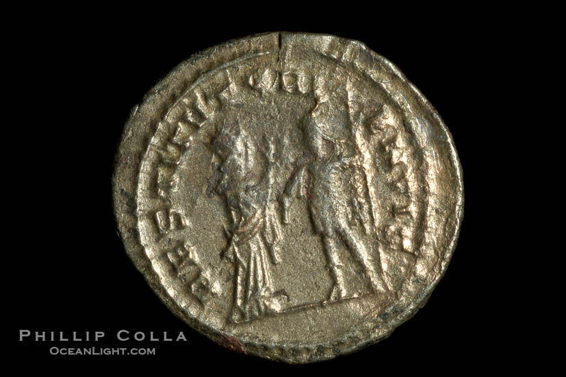 Roman emperor Valerian I (253-260 A.D.), depicted on ancient Roman coin (billion, denom/type: Antoninianus) (Antoninianus, VF+. Obverse: IMP C P LIC VALERIANVS PF AVG. Reverse: RESTITVT ORIENTIS)., natural history stock photograph, photo id 06613