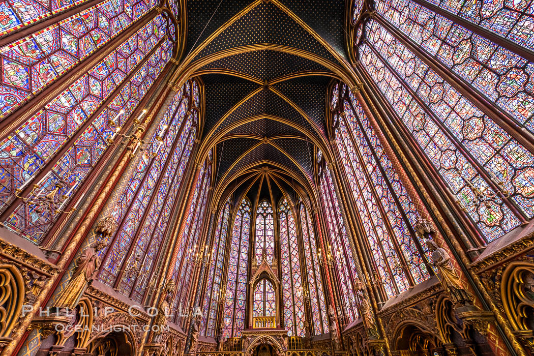 La Sainte-Chapelle, The Holy Chapel, is one of the only surviving buildings of the Capetian royal palace on the Ile de la Cite in the heart of Paris, France. It was commissioned by King Louis IX of France to house his collection of Passion Relics, including the Crown of Thorns - one of the most important relics in medieval Christendom., natural history stock photograph, photo id 35602