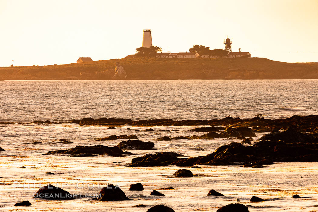 San Simeon Coastline at Sunset. California, USA, natural history stock photograph, photo id 35138