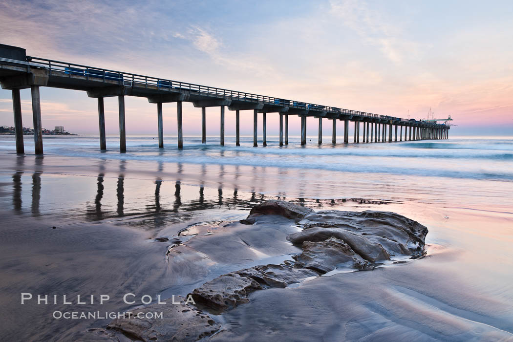 Scripps Pier, sunrise. Scripps Institution of Oceanography, La Jolla, California, USA, natural history stock photograph, photo id 26433