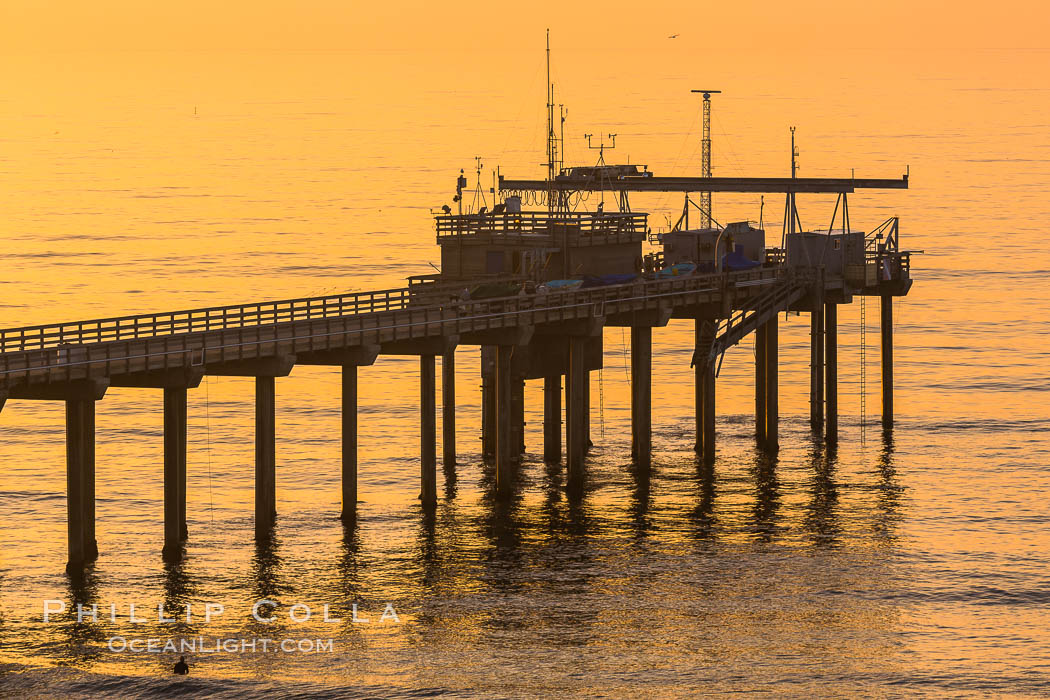 Scripps Pier, Scripps Institute of Oceanography Research Pier, sunset. La Jolla, California, USA, natural history stock photograph, photo id 28266