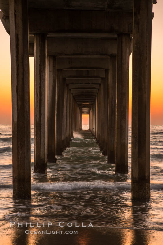 Scripps Pier solstice, sunset aligned perfectly with the pier. Scripps Institution of Oceanography, La Jolla, California, USA, natural history stock photograph, photo id 28476
