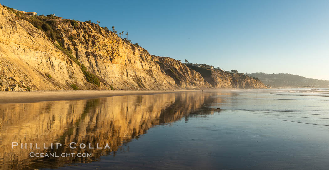 Sea cliffs over Blacks Beach, La Jolla, California