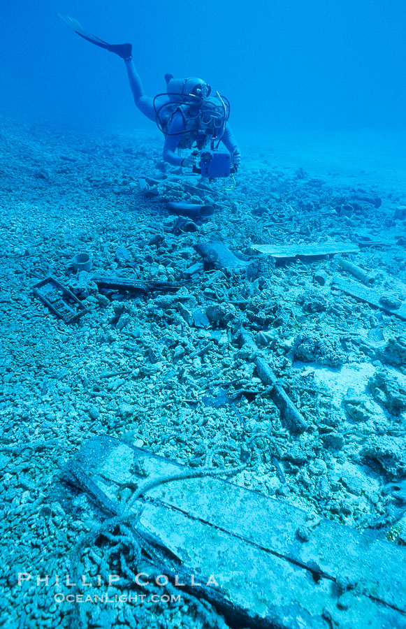 Debris from wreck of F/V Jin Shiang Fa., natural history stock photograph, photo id 00794