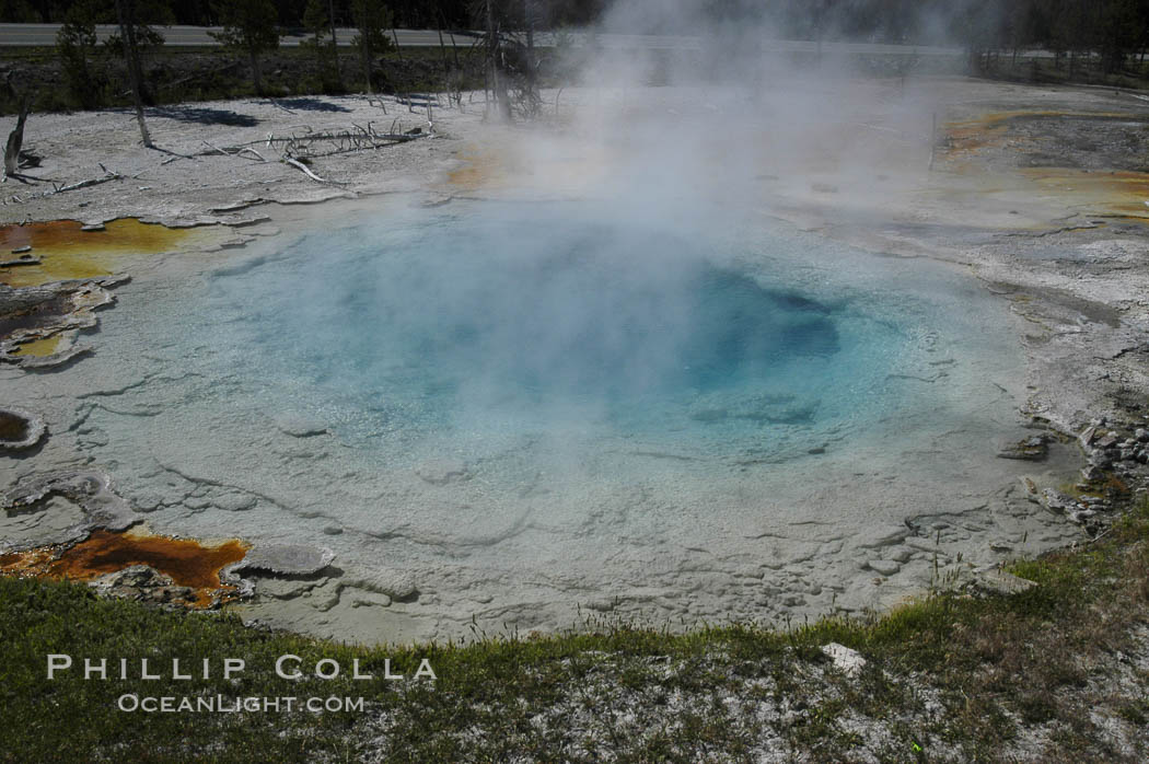 Silex Spring, Fountain Paint Pot area of Lower Geyser Basin. Yellowstone National Park, Wyoming, USA, natural history stock photograph, photo id 07259