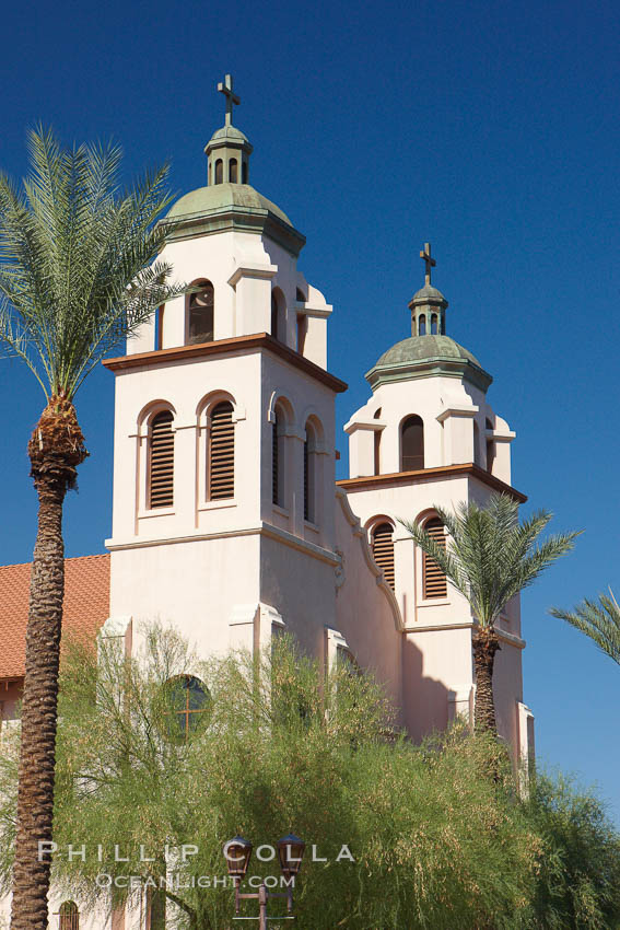 St. Mary's Basilica, in downtown Phoenix adjacent to the Phoenix Convention Center.  The Church of the Immaculate Conception of the Blessed Virgin Mary, founded in 1881, built in 1914, elevated to a minor basilica by Pope John Paul II in 1987. Arizona, USA, natural history stock photograph, photo id 23182