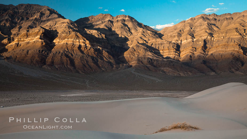 Sunset on the Last Chance Mountain Range, seen from Eureka Valley Sand Dunes. Eureka Dunes, Death Valley National Park, California, USA, natural history stock photograph, photo id 25357