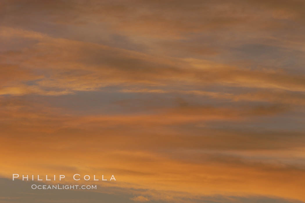 Cloud formations at sunset., natural history stock photograph, photo id 07472