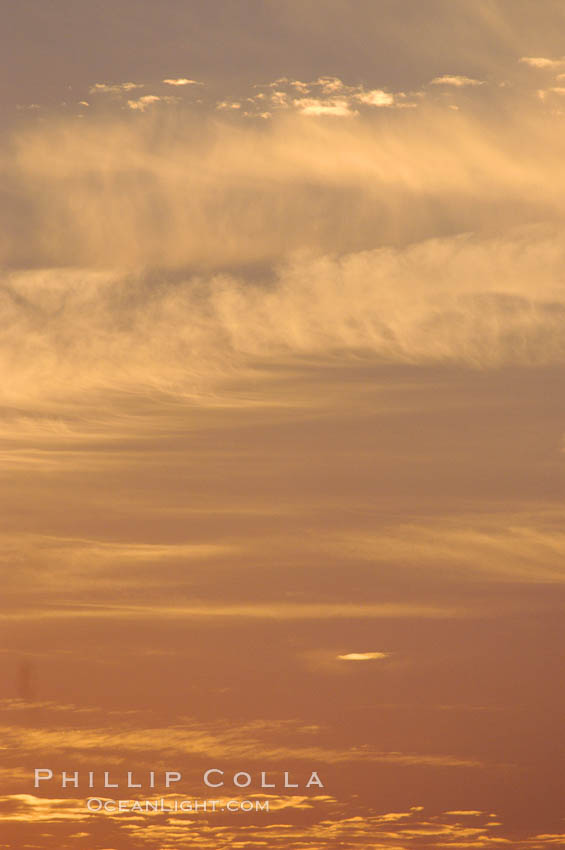 Cloud formations at sunset., natural history stock photograph, photo id 07480