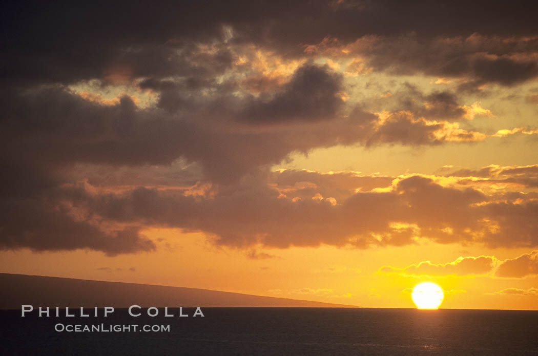 Clouds at sunset, rich warm colors and patterns. Maui, Hawaii, USA, natural history stock photograph, photo id 18512
