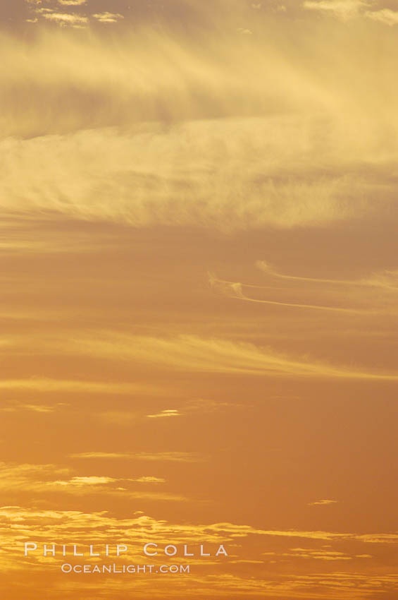 Cloud formations at sunset., natural history stock photograph, photo id 07483