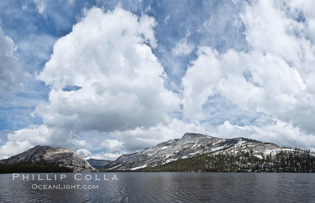 Tenaya Peak and Tenaya Lake in Yosemite National Park's high country, with Pywiack Dome, Medlicott Dome and Mount Conness in the distance. California, USA, natural history stock photograph, photo id 26861