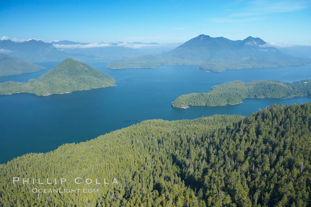 Flores Island (foreground) and Clayoquot Sound, aerial photo, near Tofino on the west coast of Vancouver Island. British Columbia, Canada, natural history stock photograph, photo id 21083