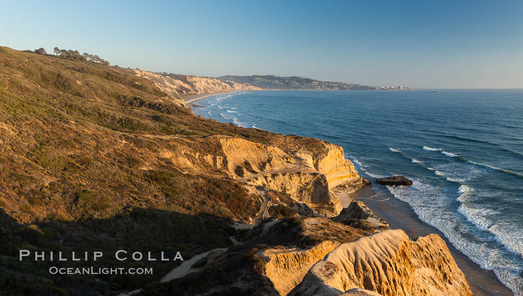 Torrey Pines Cliffs and Pacific Ocean, Razor Point view to La Jolla, San Diego, California. Torrey Pines State Reserve, USA, natural history stock photograph, photo id 28488