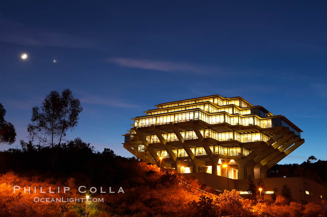 UCSD Library glows at sunset (Geisel Library, UCSD Central Library). University of California, San Diego, La Jolla, USA, natural history stock photograph, photo id 14784