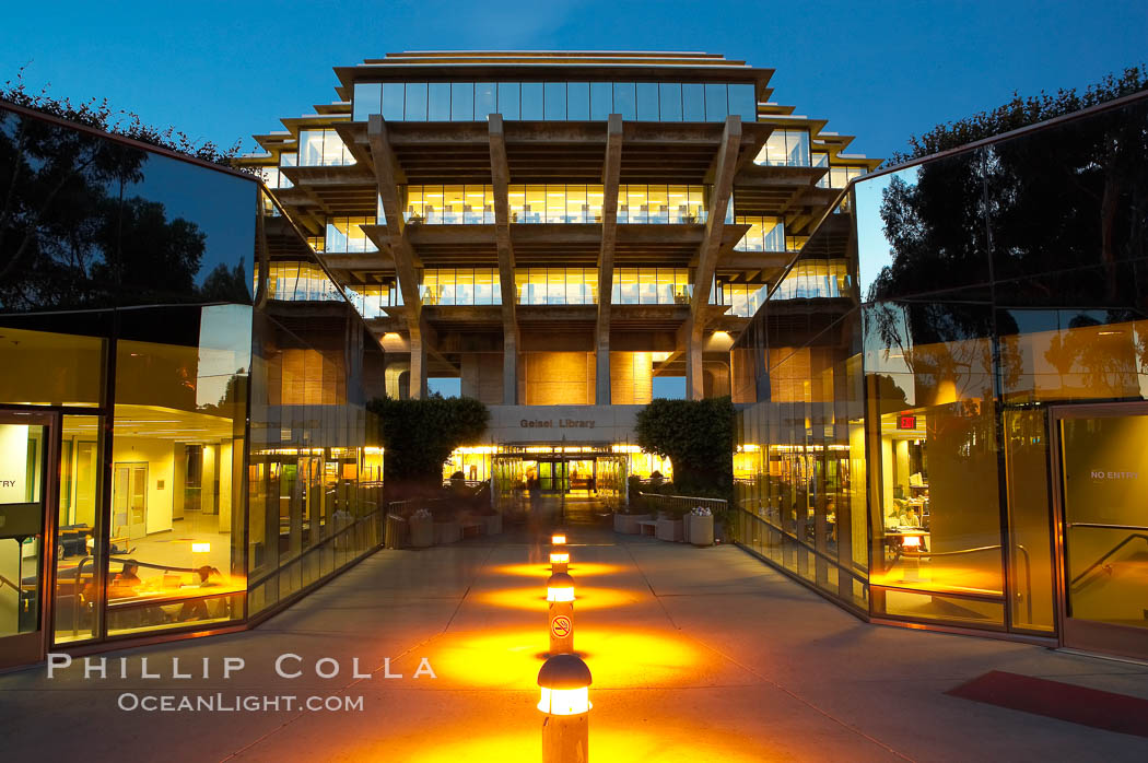 UCSD Library glows at sunset (Geisel Library, UCSD Central Library). University of California, San Diego, La Jolla, USA, natural history stock photograph, photo id 14777