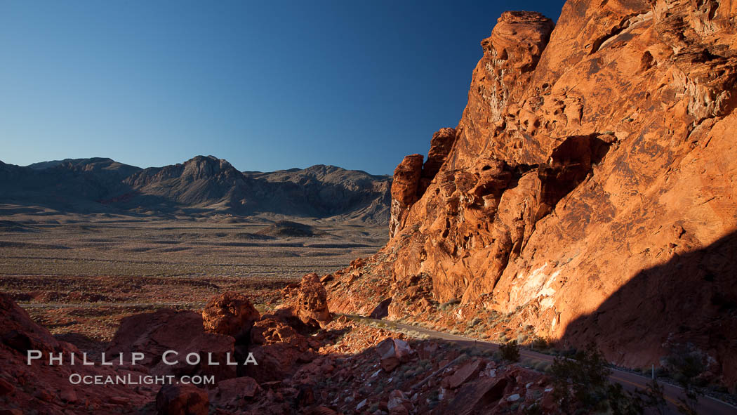 Sandstone cliffs and view across the Valley of Fire. Valley of Fire State Park, Nevada, USA, natural history stock photograph, photo id 26492