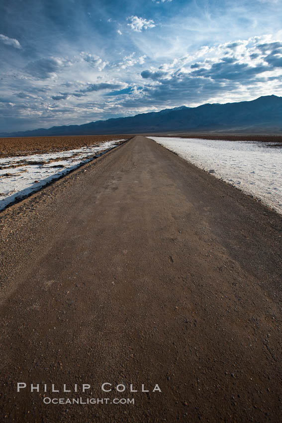 West Side Road cuts across the Badwater Basin. Death Valley National Park, California, USA, natural history stock photograph, photo id 25301