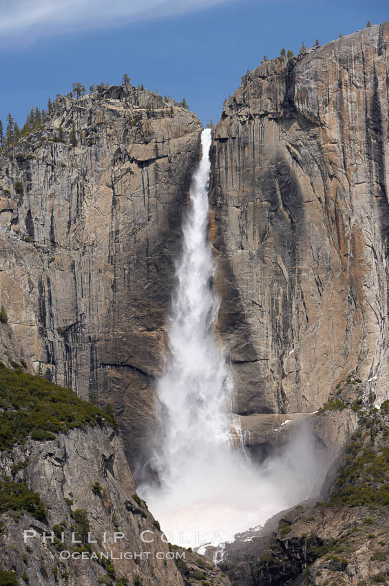 Upper Yosemite Falls near peak flow in spring.  Yosemite Falls, at 2425 feet tall (730m) is the tallest waterfall in North America and fifth tallest in the world.  Yosemite Valley. Yosemite National Park, California, USA, natural history stock photograph, photo id 16071