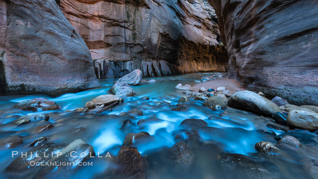 The Virgin River Narrows, where the Virgin River has carved deep, narrow canyons through the Zion National Park sandstone, creating one of the finest hikes in the world. Utah, USA, natural history stock photograph, photo id 32614