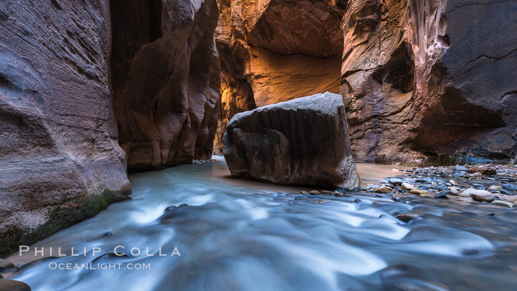 The Virgin River Narrows, where the Virgin River has carved deep, narrow canyons through the Zion National Park sandstone, creating one of the finest hikes in the world. Utah, USA, natural history stock photograph, photo id 32620